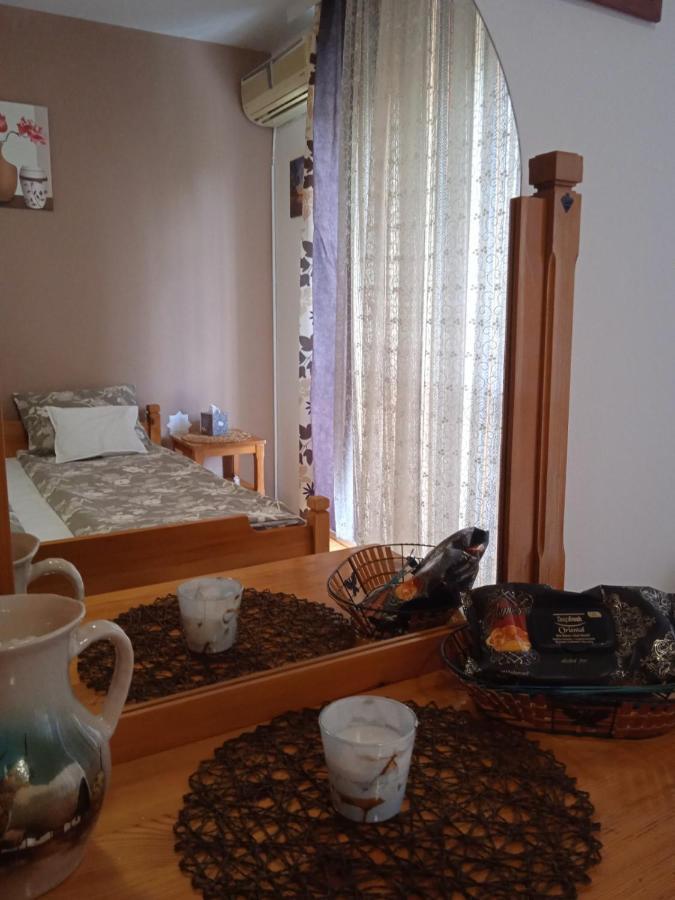 Apartman Breza Ruma Zewnętrze zdjęcie