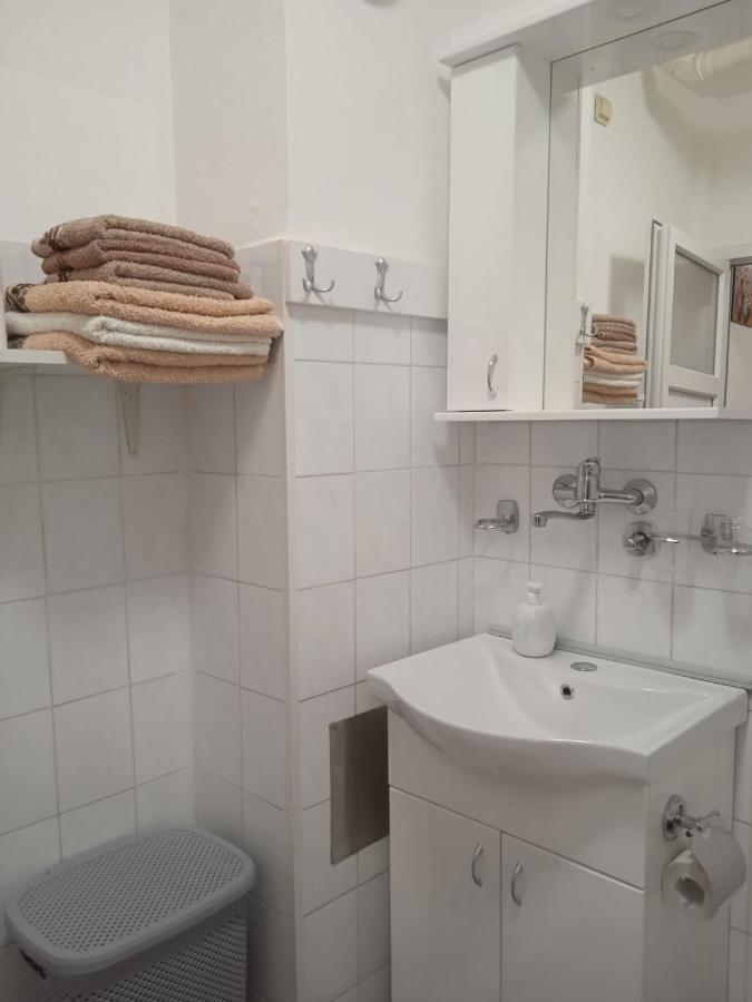 Apartman Breza Ruma Zewnętrze zdjęcie